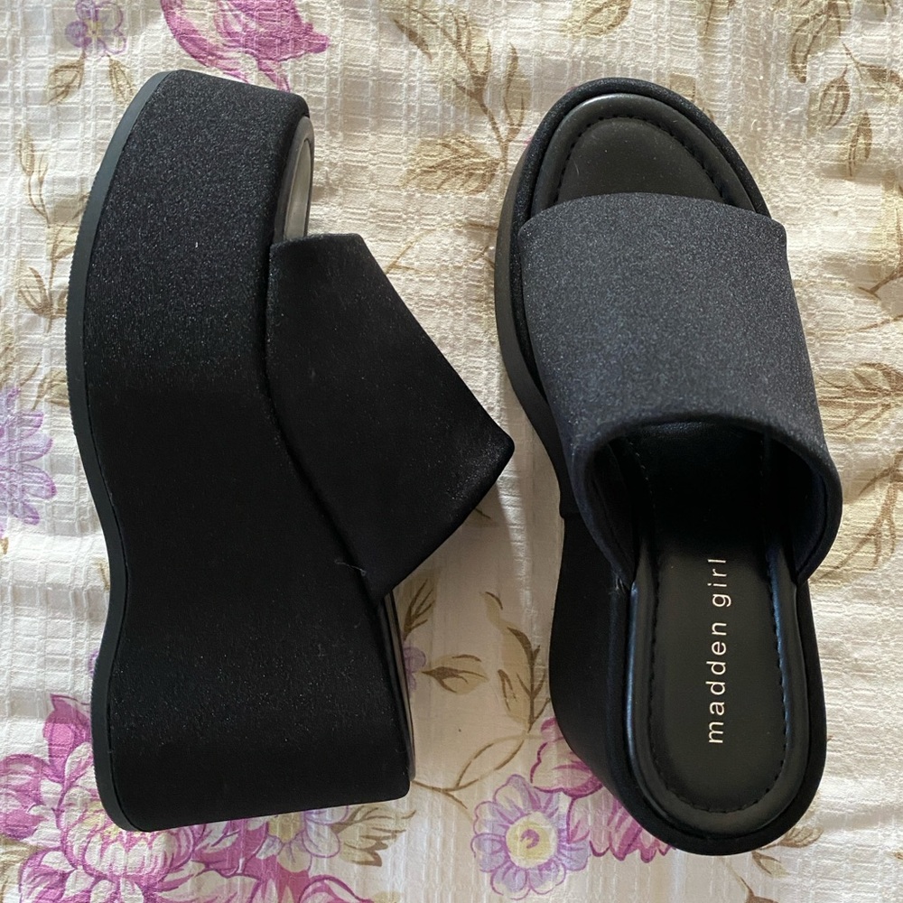 Madden Girl Nico Platform Wedge Sandals